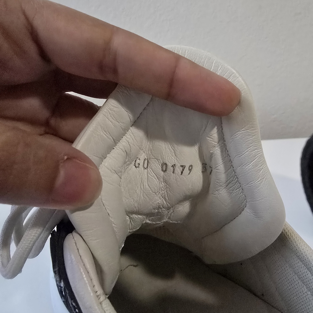 Louis Vuitton Monogram Black and White Sneakers - Picture 6 of 7